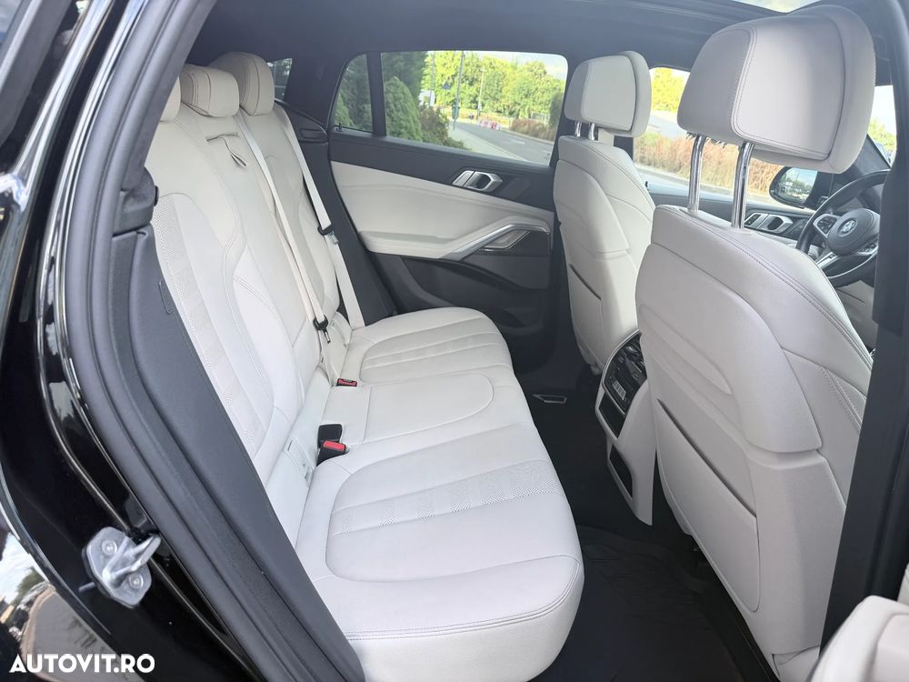 BMW X6 M M50i - 9