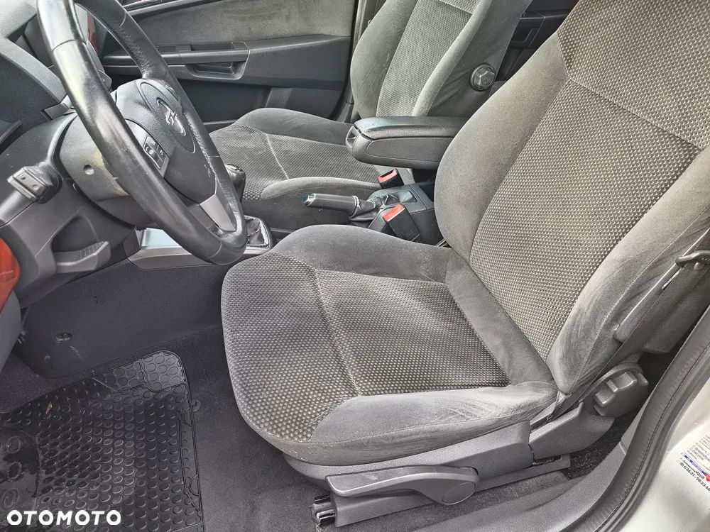 Opel Astra 1.6 Enjoy - 28