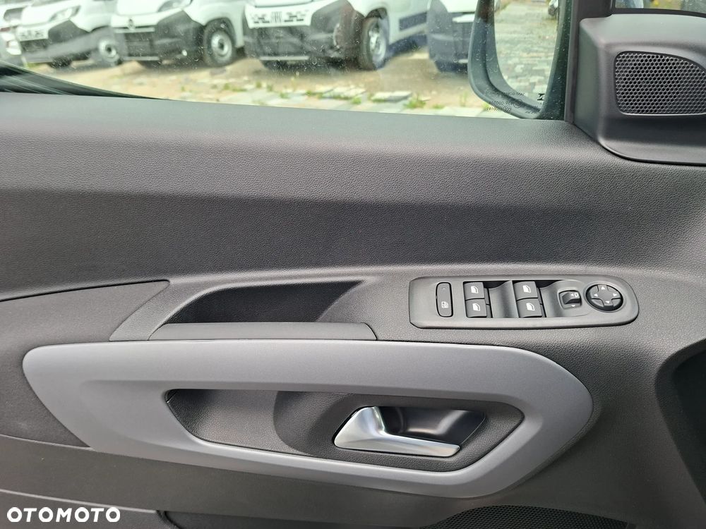 Opel Combo - 21