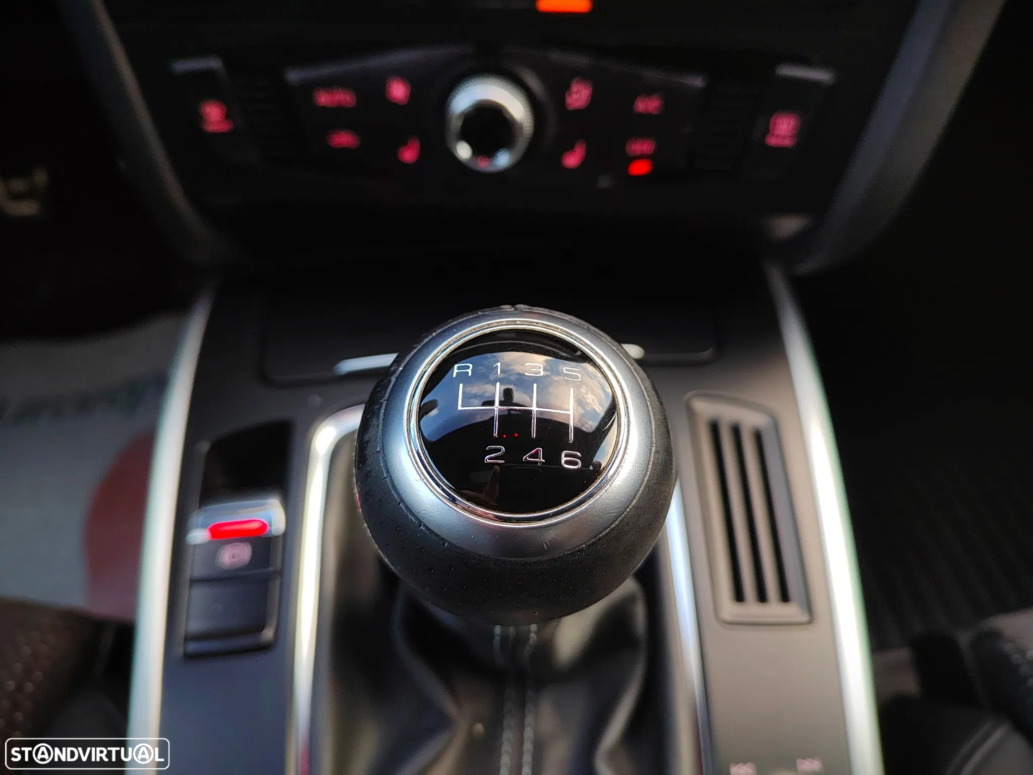 Audi A4 Avant 2.0 TDI S-line - 13