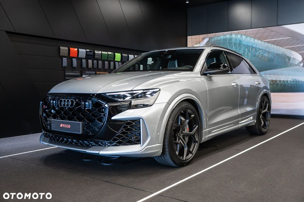 Audi RS Q8 - 2