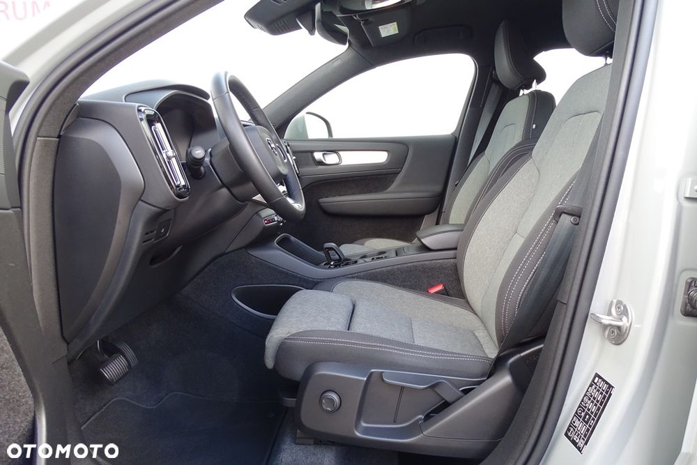 Volvo XC 40 2024