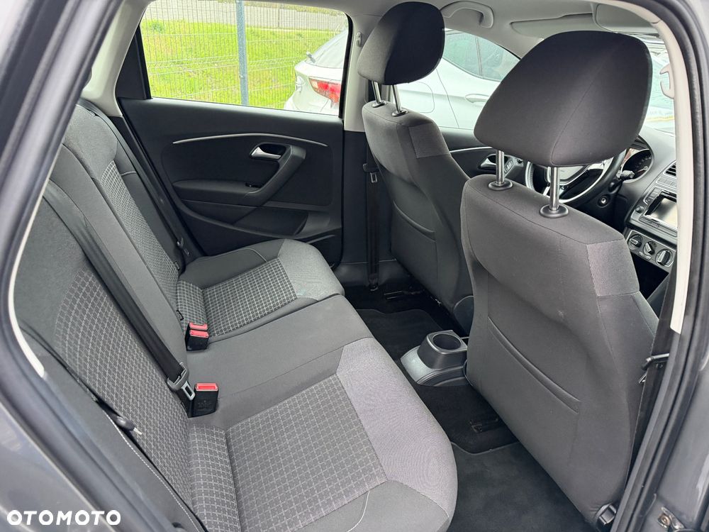 Volkswagen Polo - 12