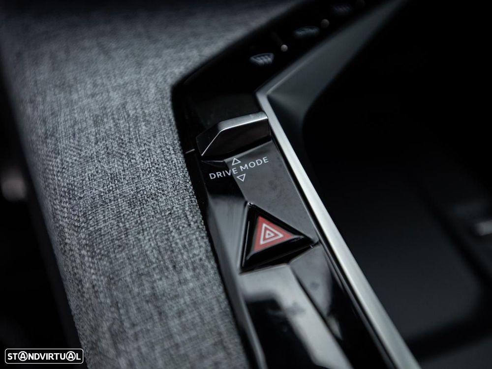 Peugeot E-5008 73 kWh GT - 27