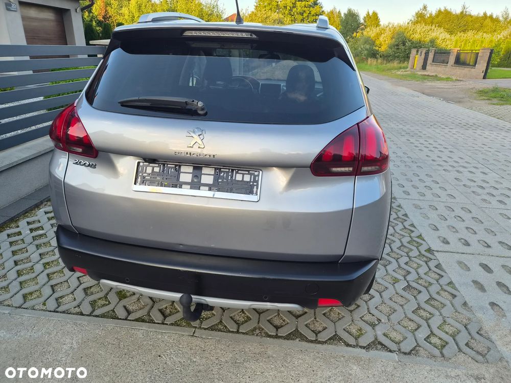 Peugeot 2008 BlueHDi 100 STOP & START Allure - 10