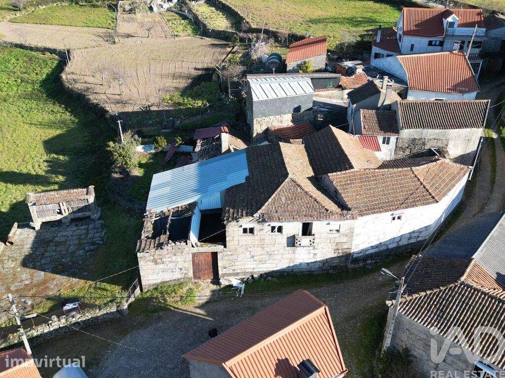 Casa de aldeia T3 em Mouçós e Lamares de 364,00 m2 - Grande imagem: 3/26