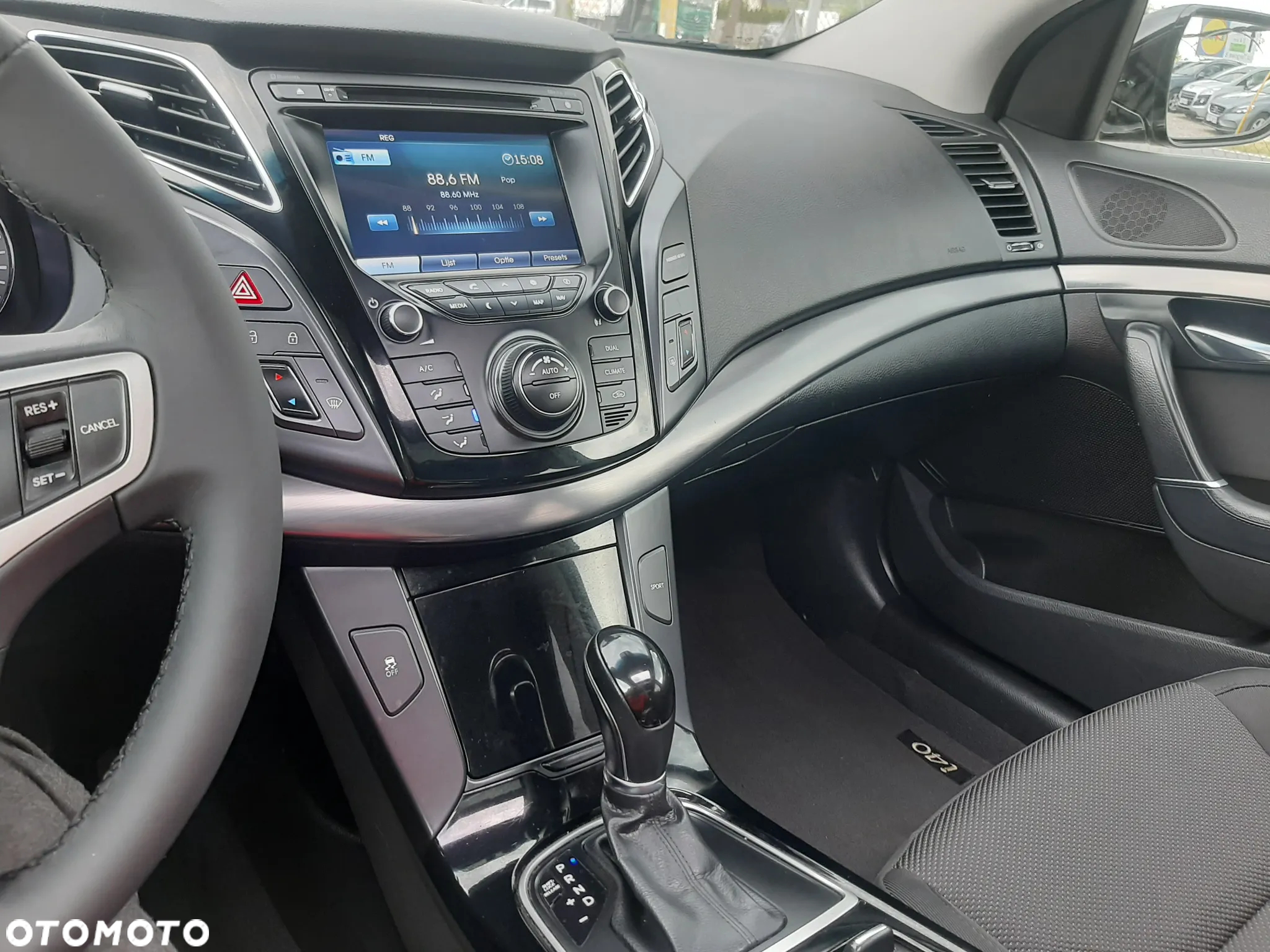 Hyundai i40 i40cw 2.0 Automatik Premium - 25