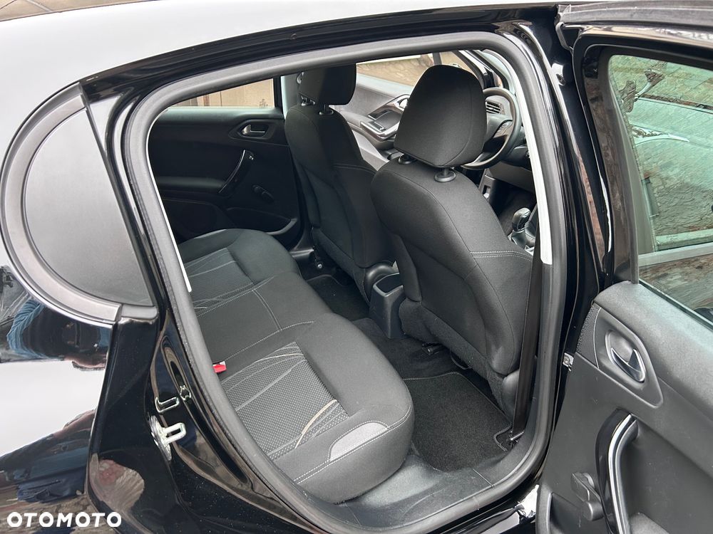 Peugeot 208 1.4 HDi Active Pack - 24