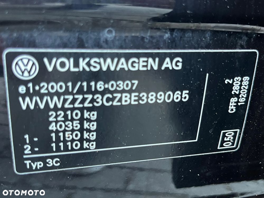 Volkswagen Passat 2.0 TDI DPF Highline - 38