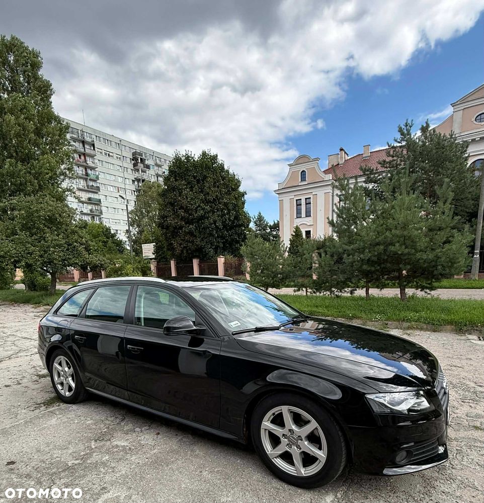 Audi A4 Avant - 1
