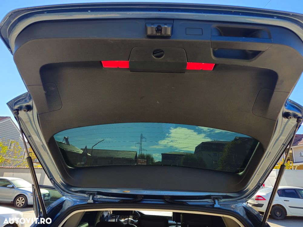 Volkswagen Passat 2.0 TDI DSG Highline - 17