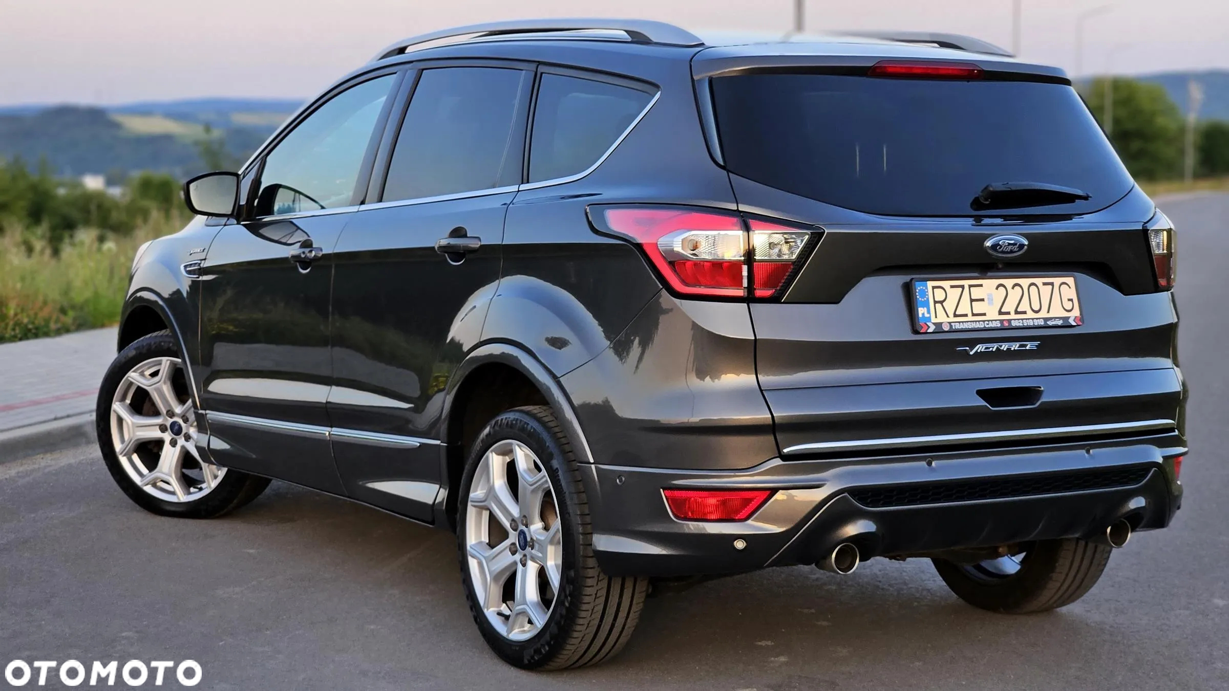 Ford Kuga 2.0 TDCi 4x4 Vignale - 8