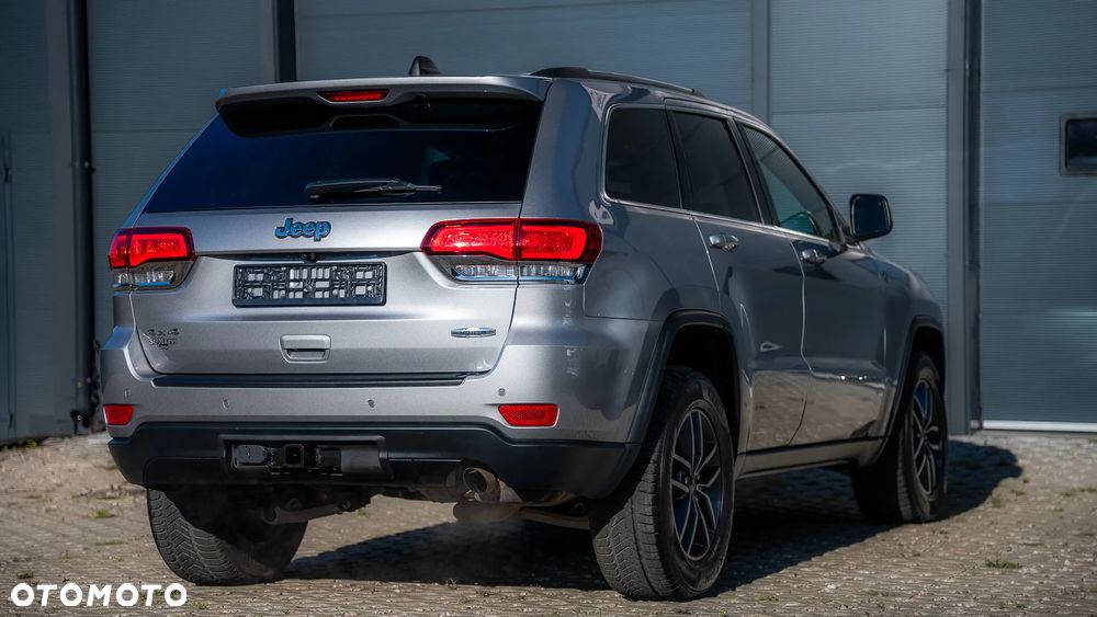 Jeep Grand Cherokee - 11