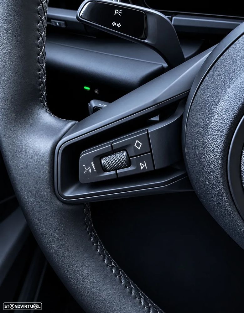 Porsche Macan Electric 4 - 24