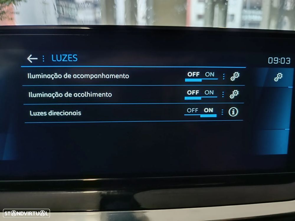 Peugeot 2008 PureTech 130 EAT8 Allure - 43