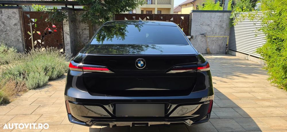 BMW Seria 7 - 13