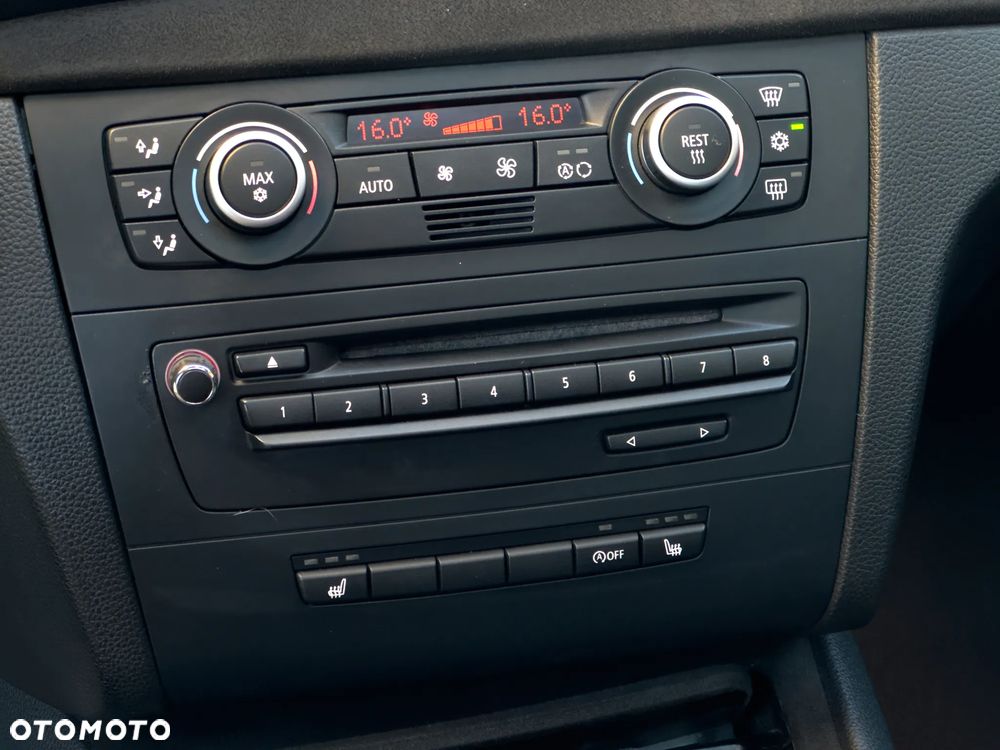 BMW Seria 1 120d DPF Edition Sport - 25