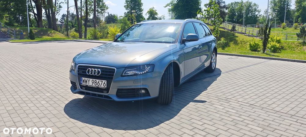 Audi A4 Avant 2.0 TDI DPF quattro Ambiente - 9