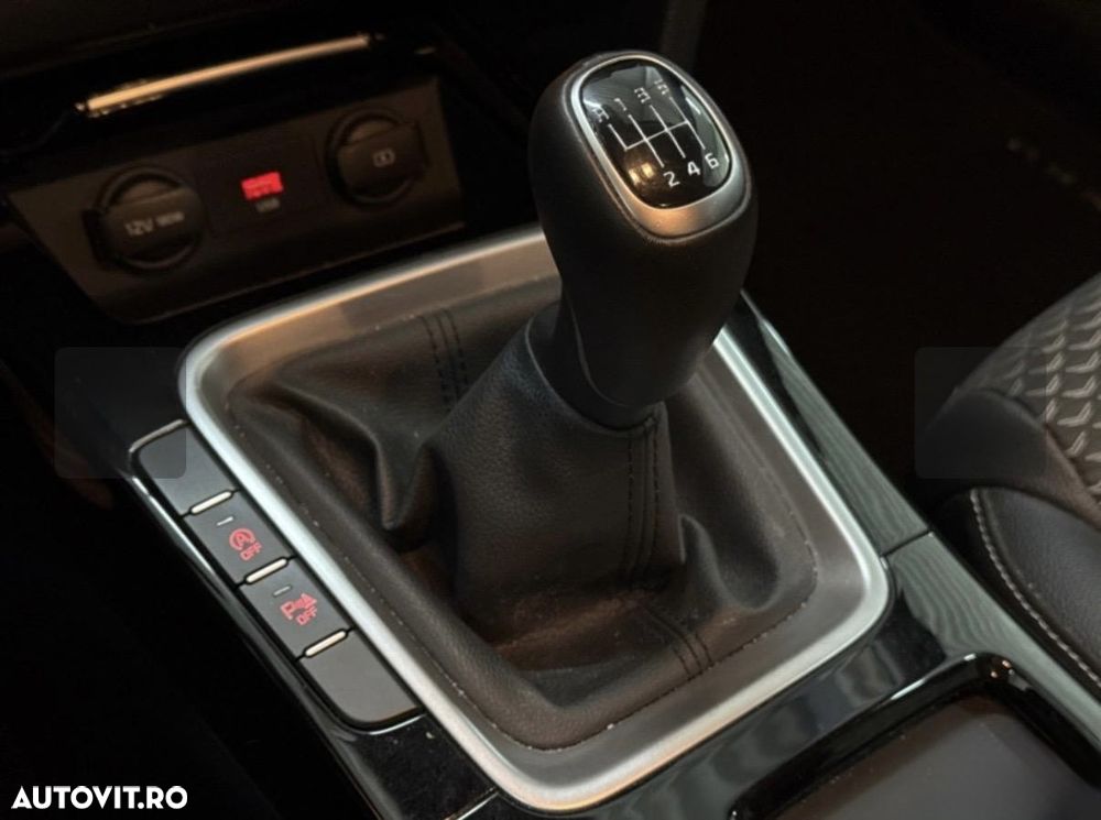 Kia XCeed - 8