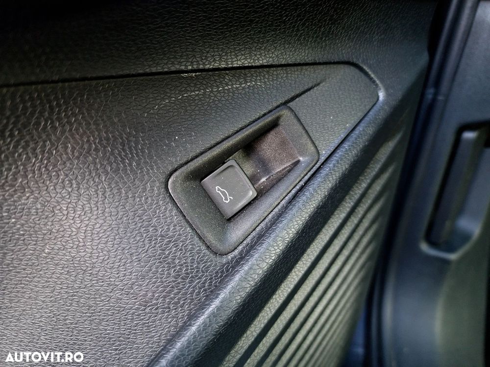 Volkswagen ID.4 - 17