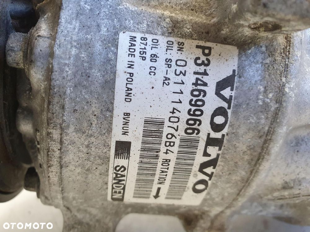 SPRĘŻARKA KLIMATYZACJI Volvo V40 II 2.0 D D2 _ pompa P31469966 - 2