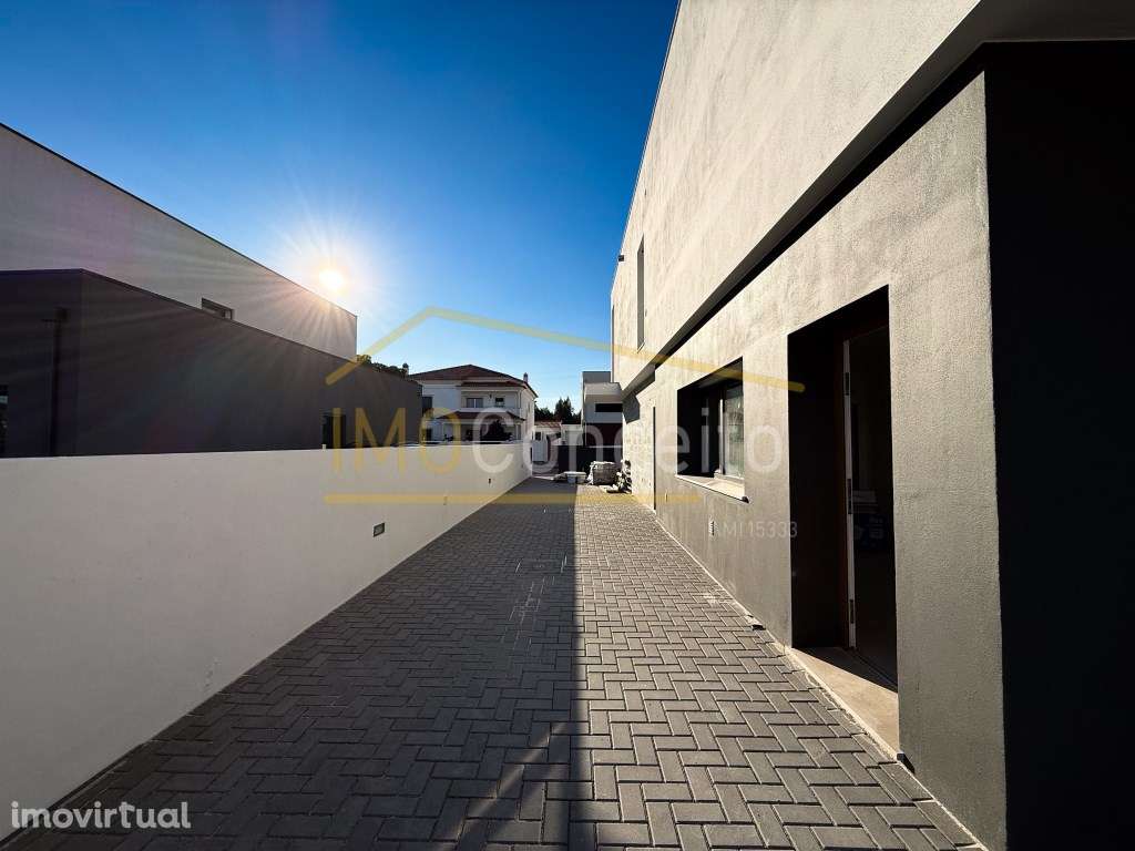 Moradia T5 - com piscina- acabamentos de luxo - Grande imagem: 5/33