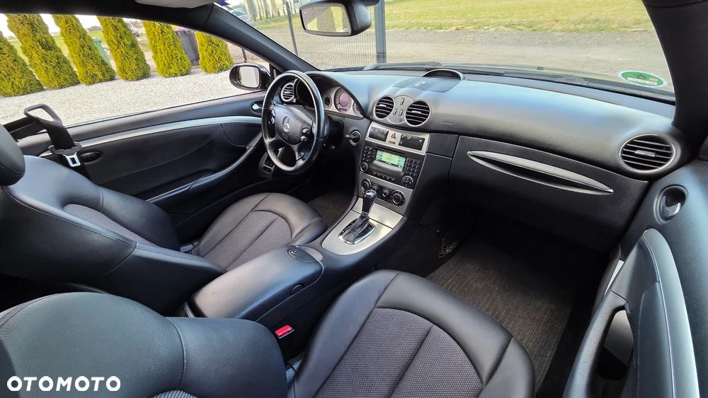 Mercedes-Benz CLK - 6