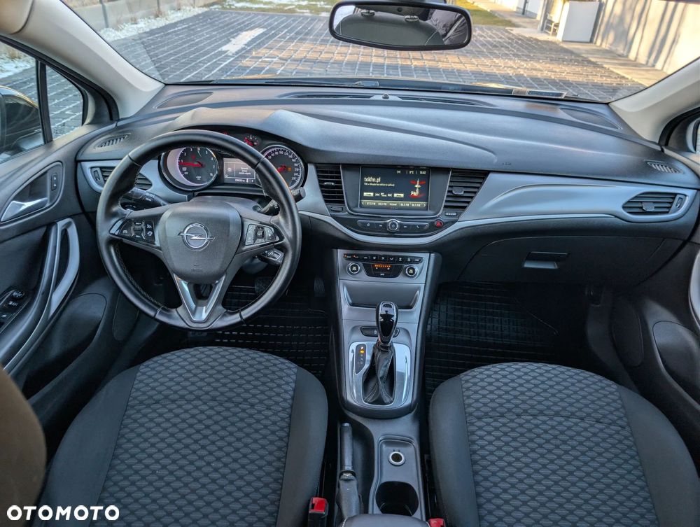 Opel Astra 1.4 T Enjoy S&S - 12
