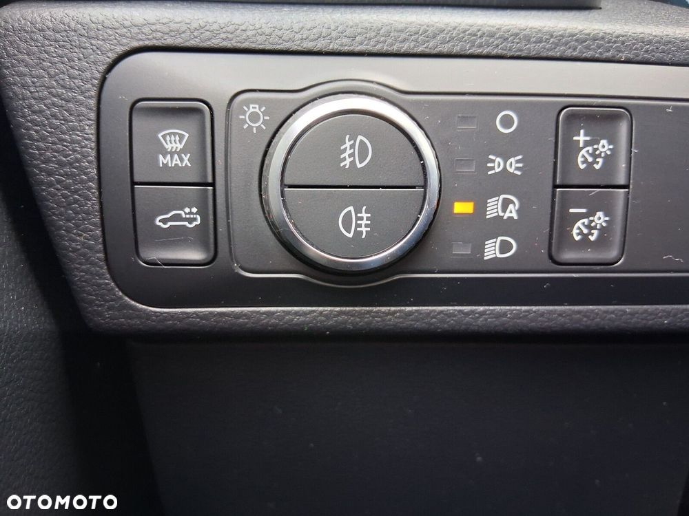 Volkswagen Amarok 3.0 V6 Tdi 240 km - 29