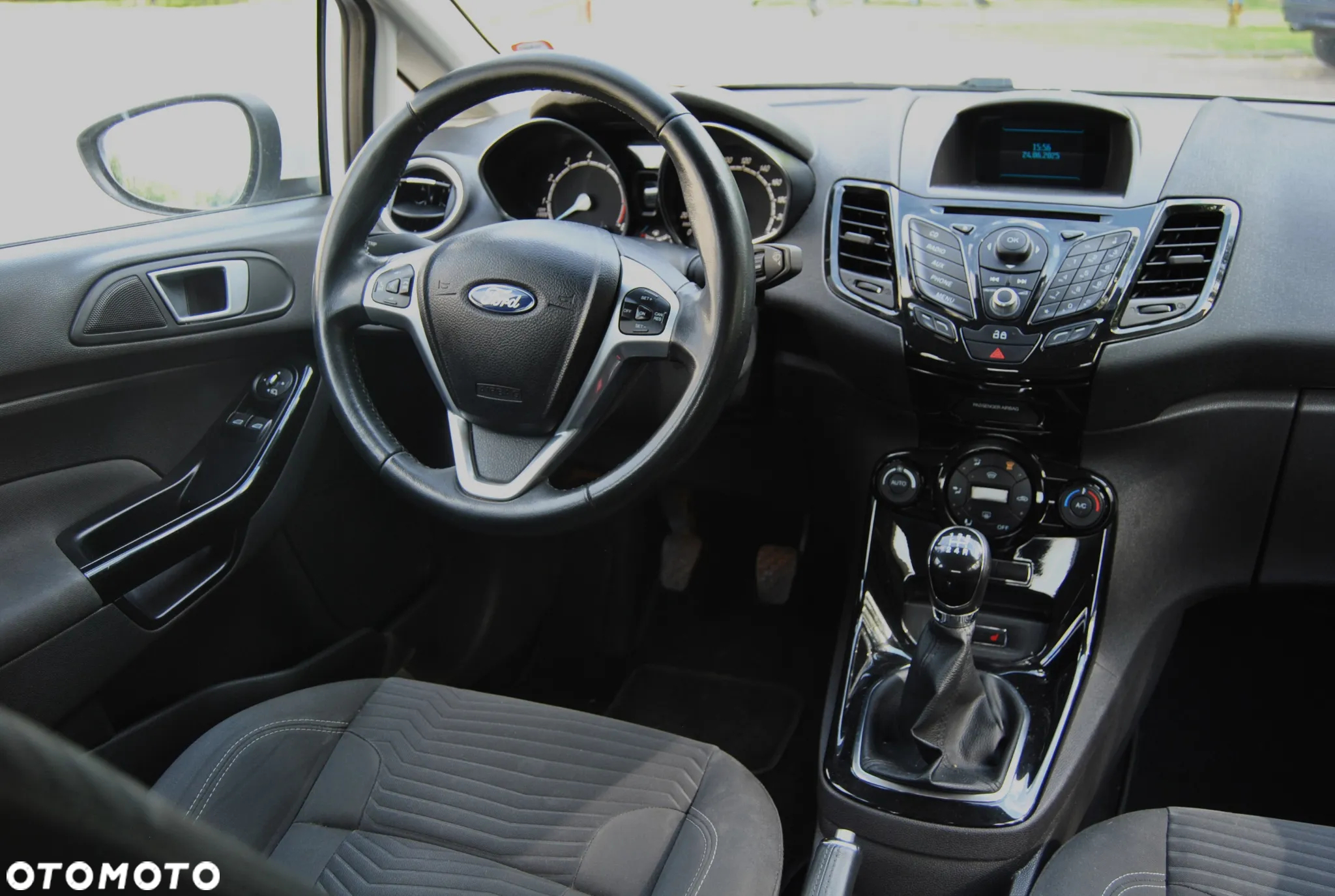 Ford Fiesta 1.0 EcoBoost Start-Stop Titanium - 11