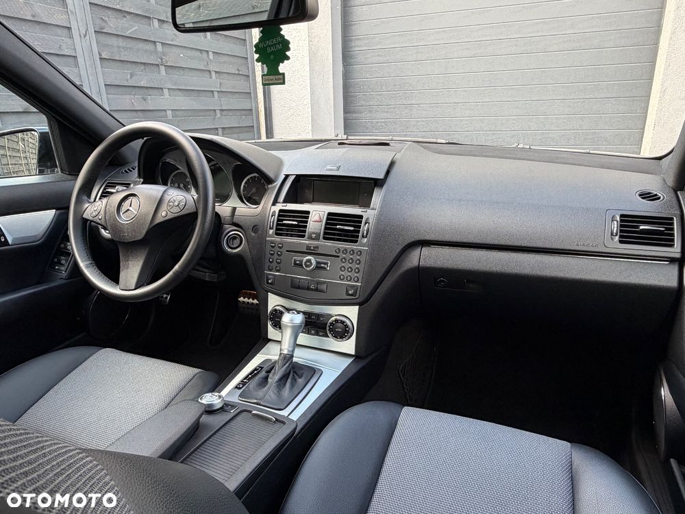 Mercedes-Benz Klasa C 180 Kompressor Automatik BlueEFFICIENCY Special Edition - 25