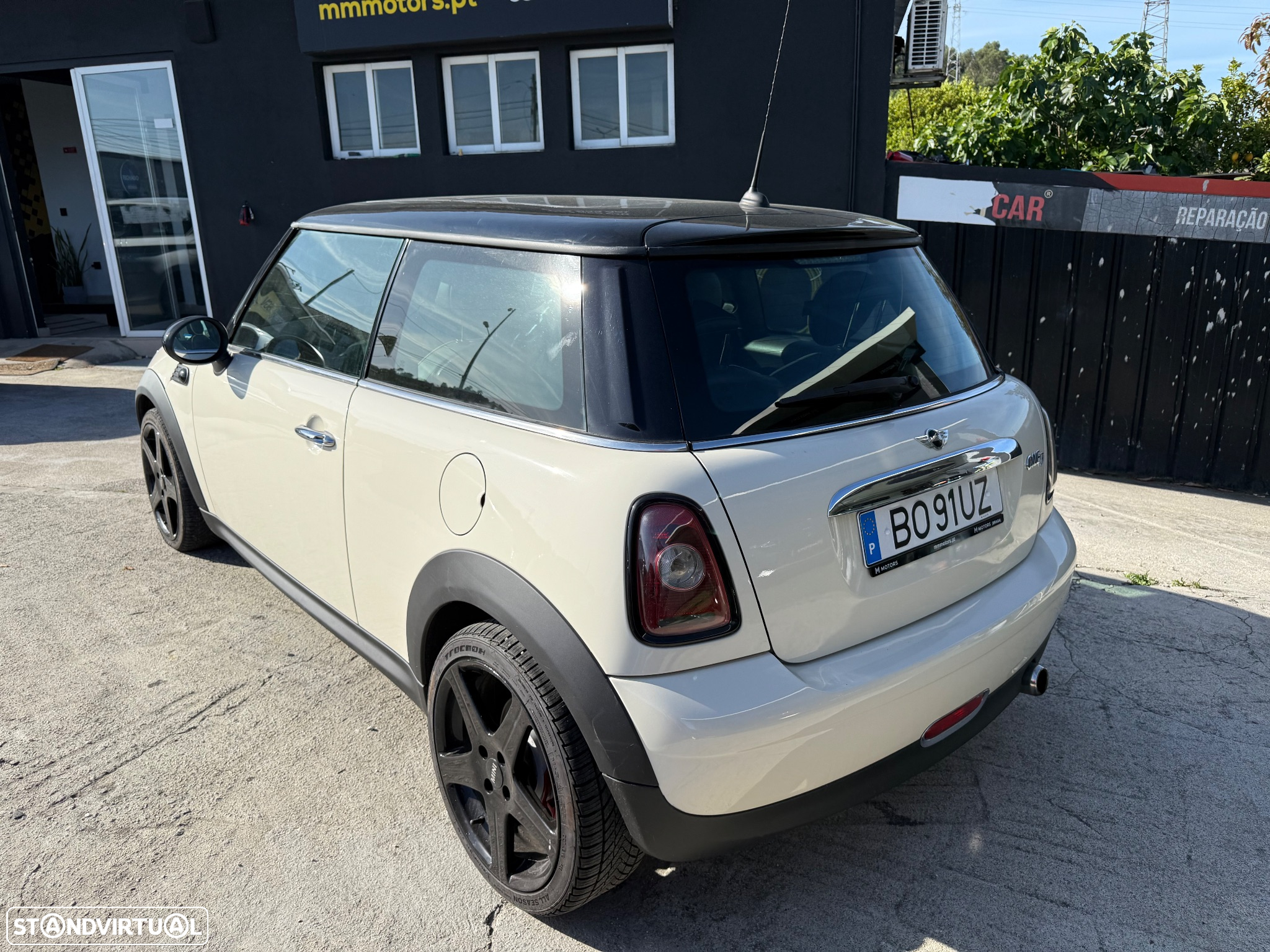 MINI 3 Portas Cooper D - 3