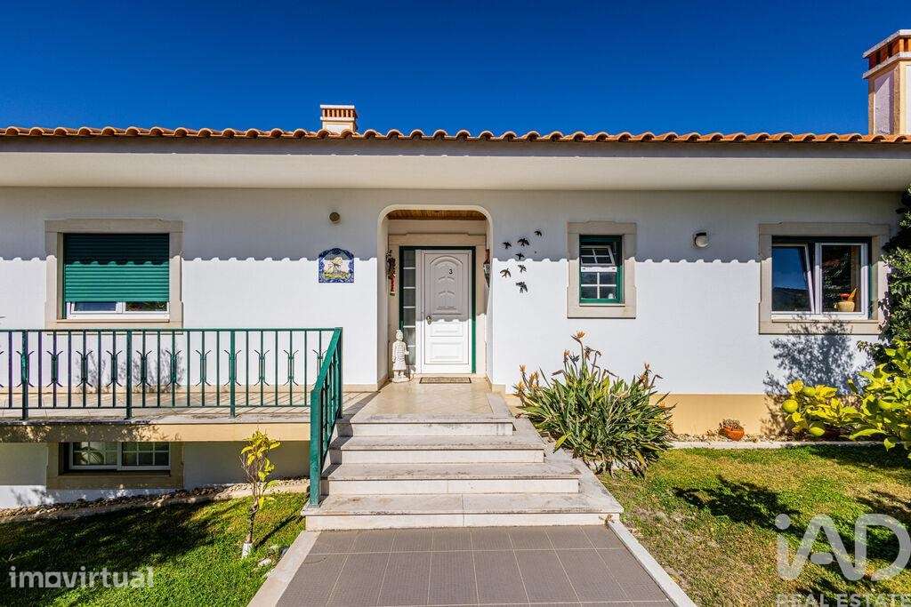 Casa / Villa T3 em Usseira de 160 m2 - Grande imagem: 2/40