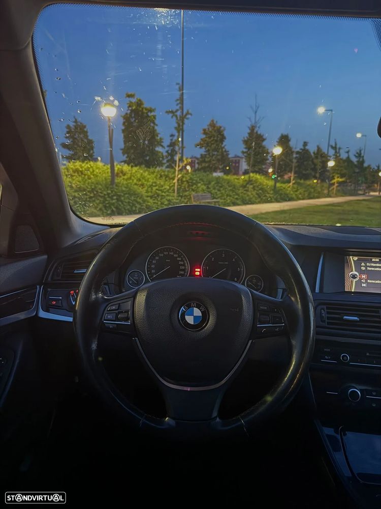 BMW 520 d Auto - 29