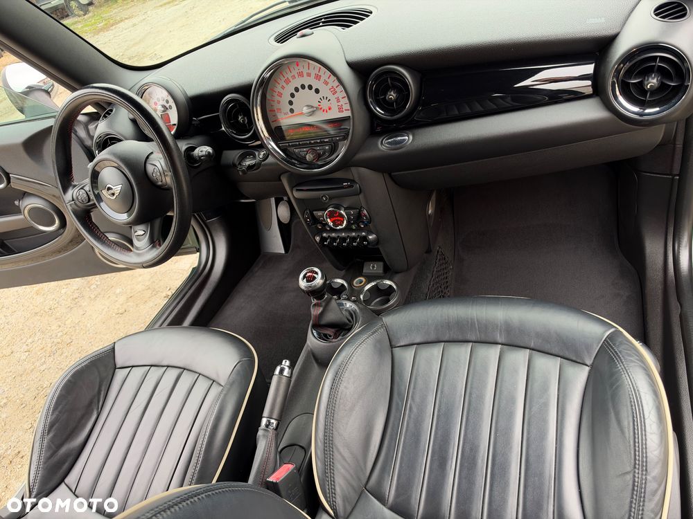 MINI Clubman Cooper D - 26