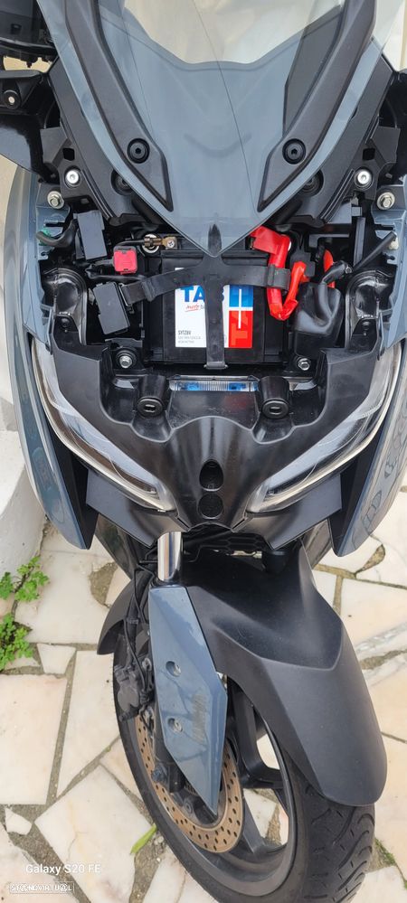 Yamaha X-Max - 9