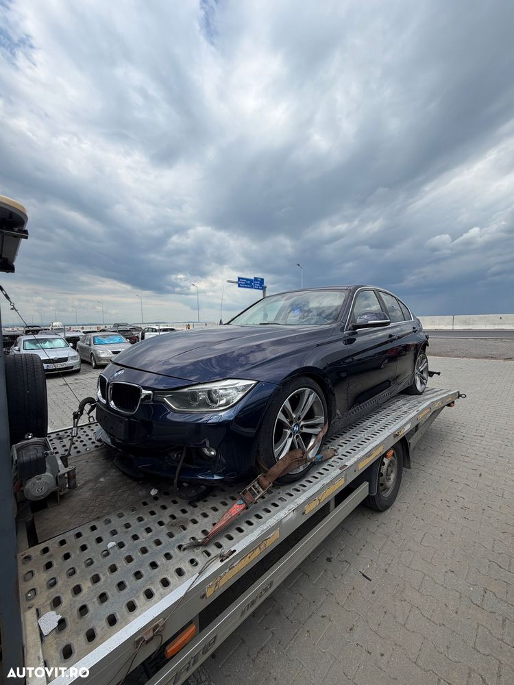 Dezmembram BMW F30 2.0 diesel N47TU din 2014 - 1
