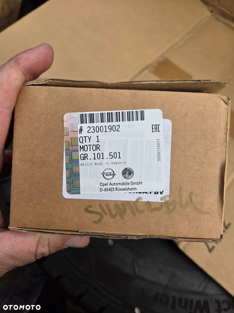 Silnik Silniczek wycieraczki szyby przedniej Opel CORSA C TIGRA B 23001902 Silnik wycieraczek  OPEL Combo Corsa C - 7