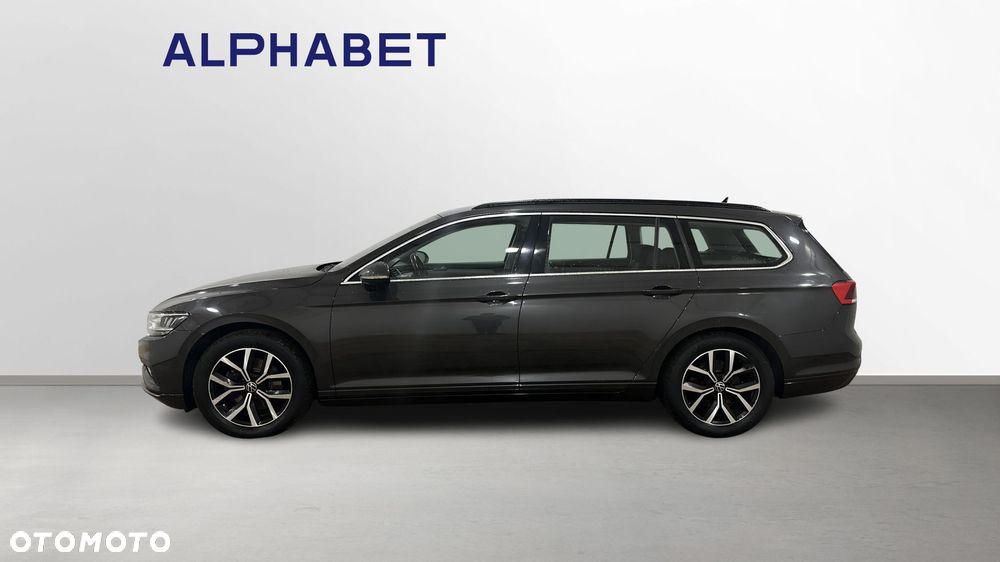 Volkswagen Passat - 2