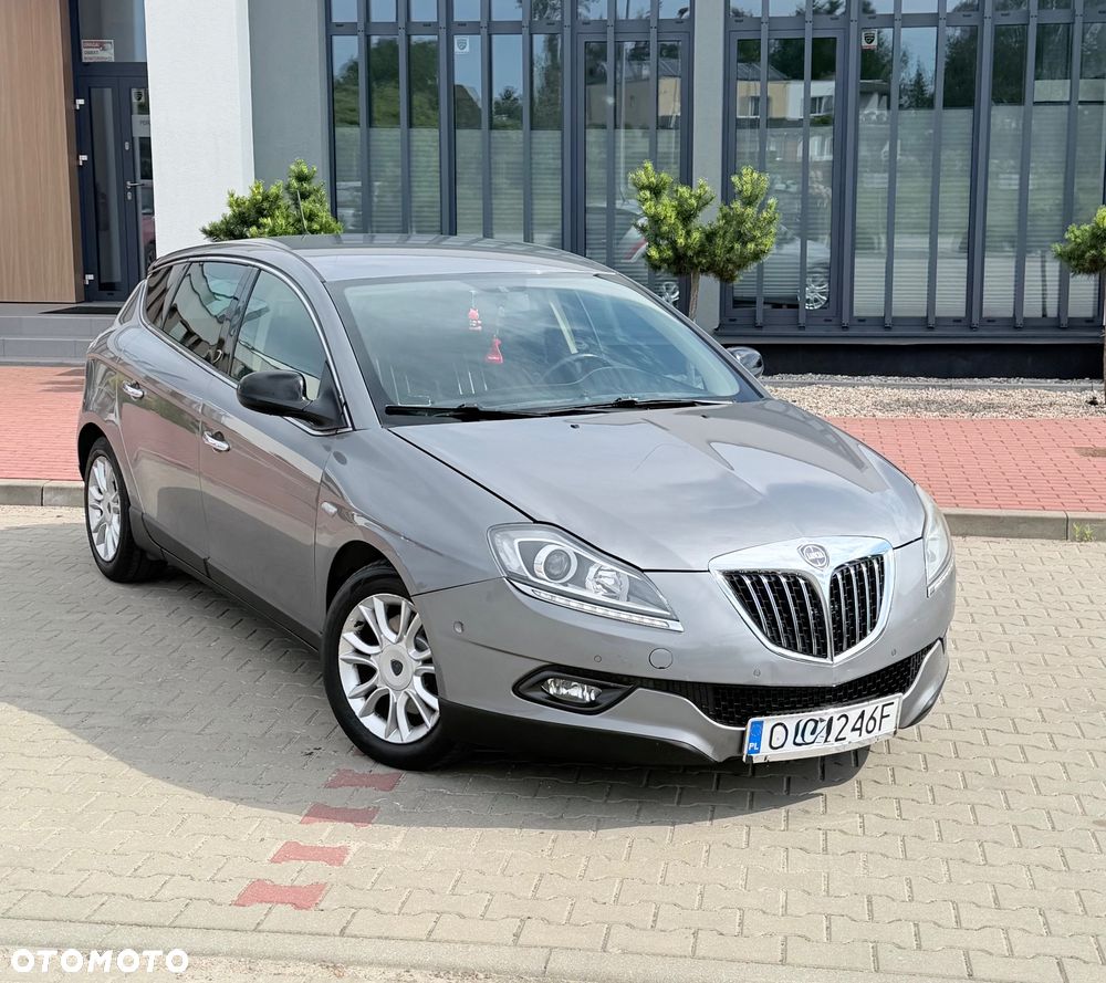 Lancia Delta 1.9 Multijet Twinturbo Executive - 20