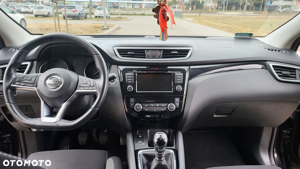 Nissan Qashqai 1.3 DIG-T N-Connecta - 9