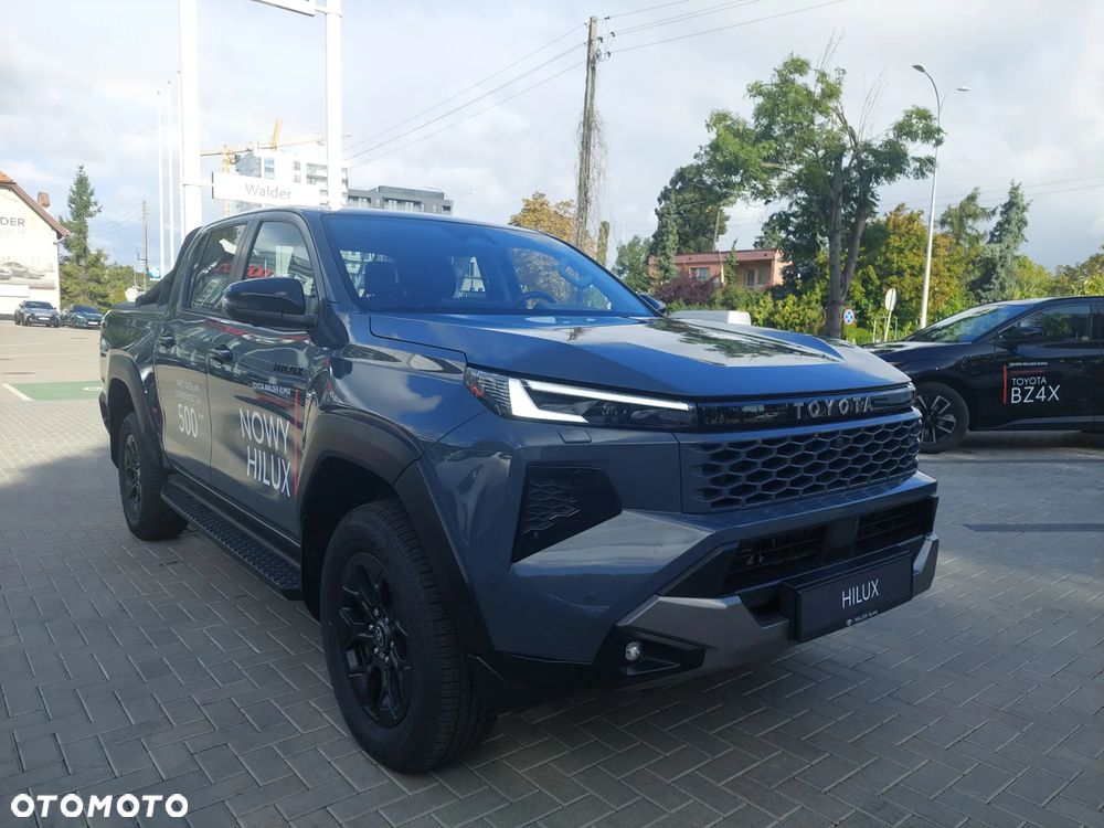 Toyota Hilux 2.8 D-4D mHEV Double Cab Invincible 4x4 - 33