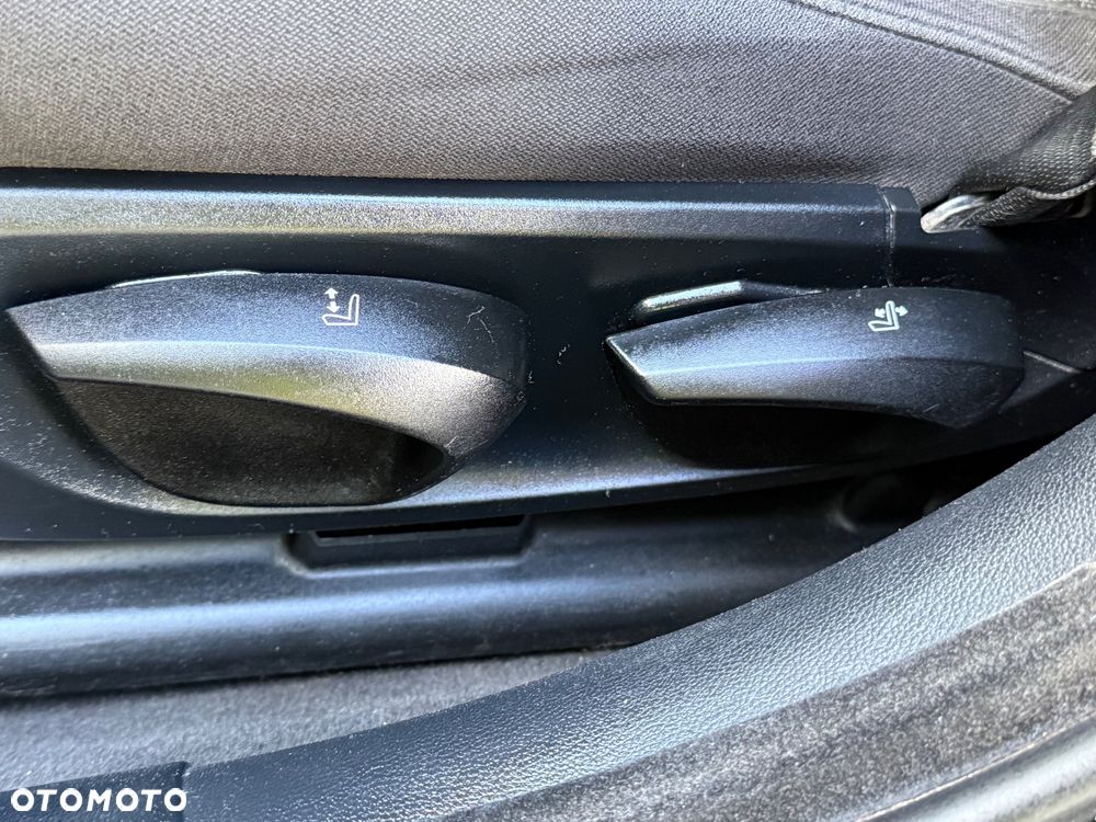 BMW Seria 3 - 16