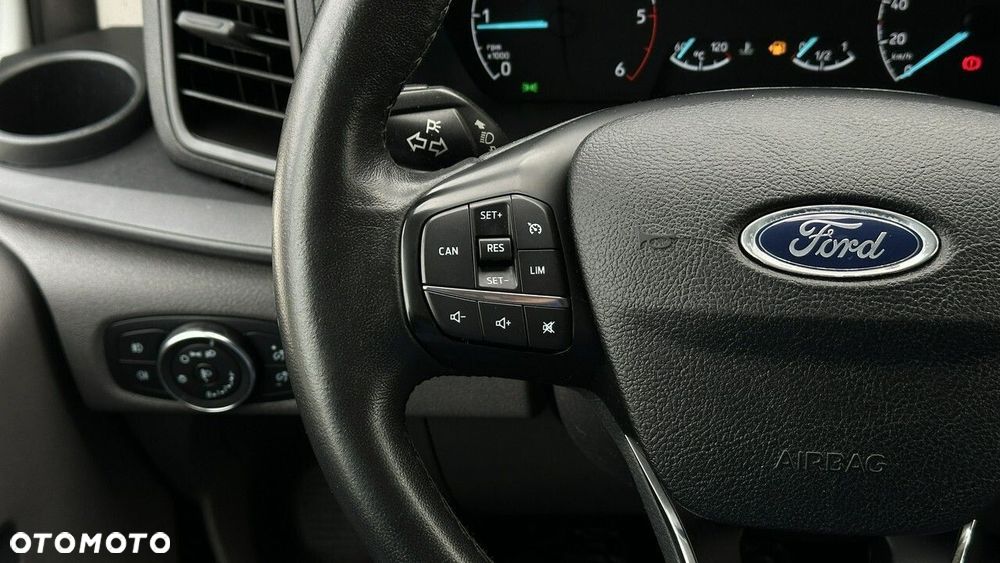 Ford transit - 25