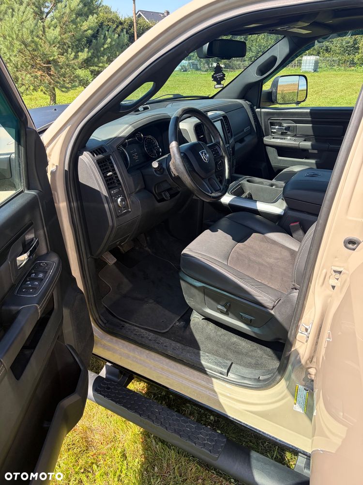 Dodge RAM 5.7 4x4 - 12