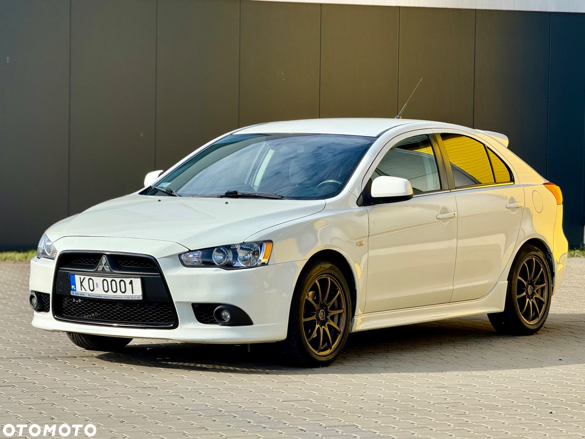 Mitsubishi Lancer - 2