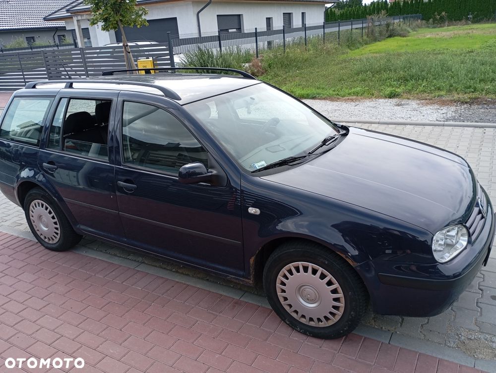 Volkswagen Golf - 2
