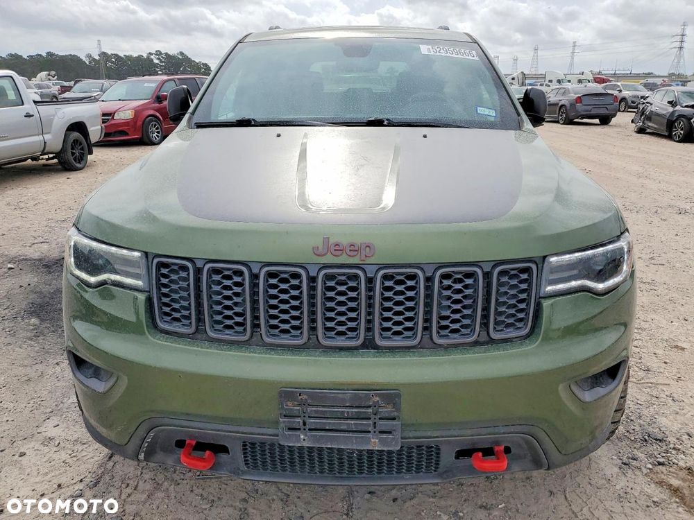 Jeep Grand Cherokee - 8