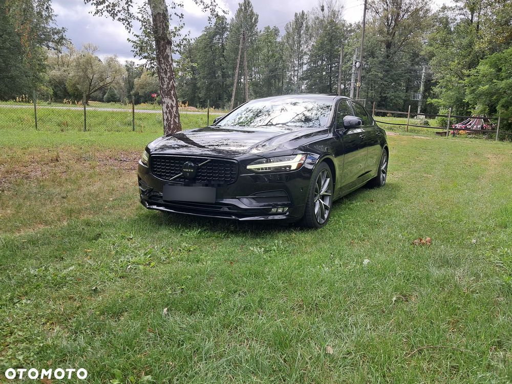 Volvo S90 - 2