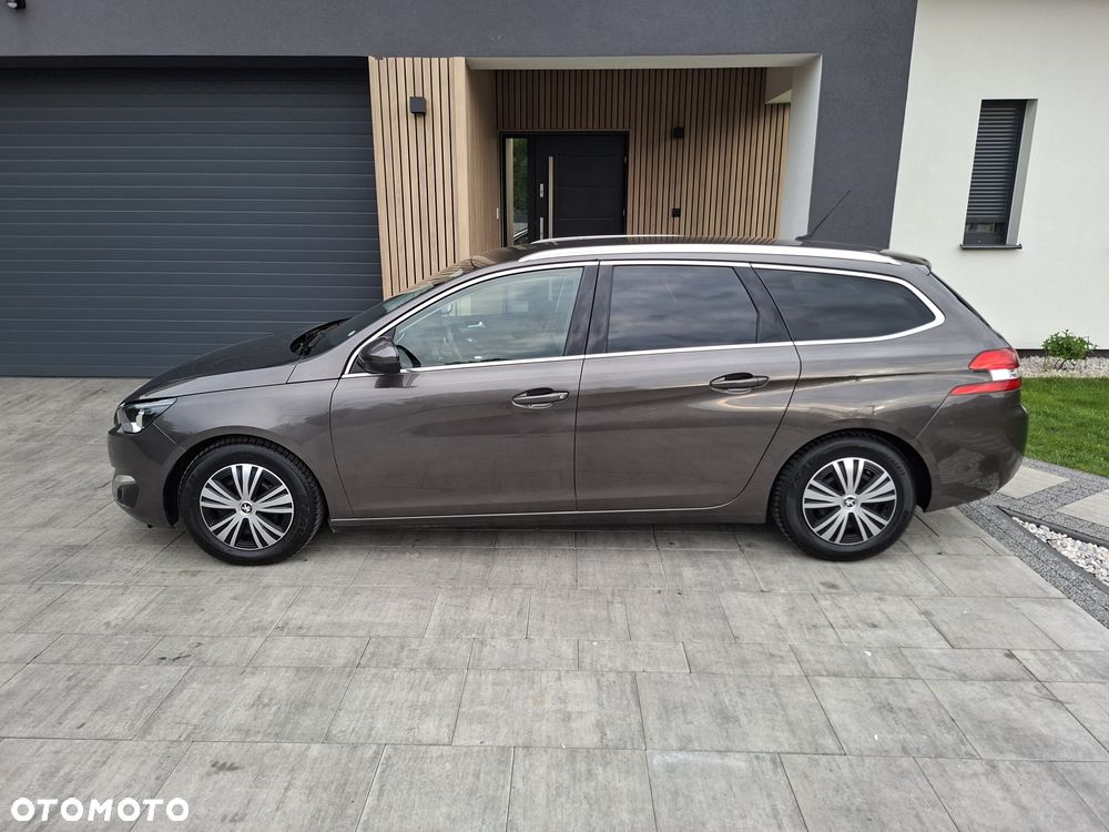 Peugeot 308 1.6 BlueHDi Allure S&S - 2